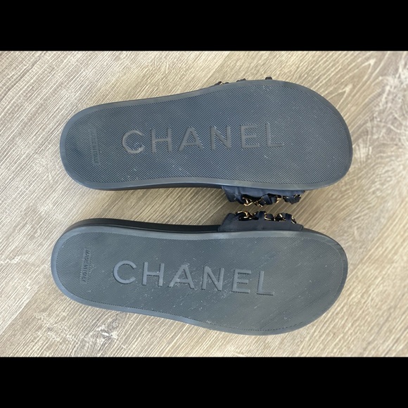 Chanel chain link slides - Picture 4 of 6